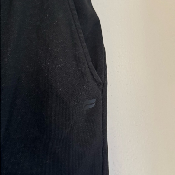 Fabletics Terry Sweatshort - Washed Black - Picture 5 of 6